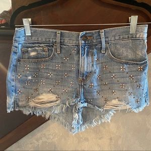 Jean shorts with subtle studs